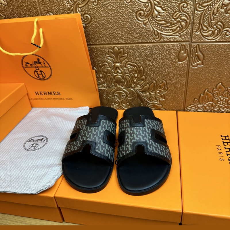 H**mes slippers